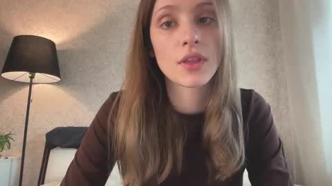 Lisa online show from February 11, 7:54 am