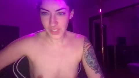 fgsammie online show from December 2, 1:51 am