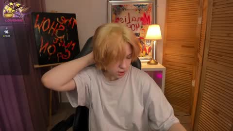 Snapshot of fiamoory chatting on January 22, 1:31 am fiamoory online show from January 22, 1:31 am