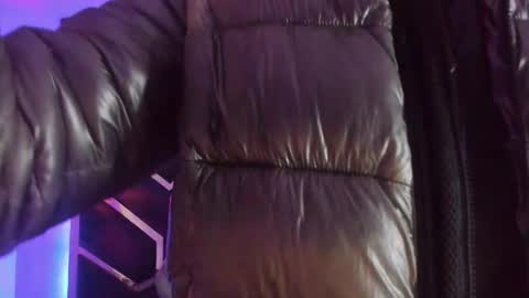   online show from February 28, 11:47 am