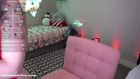 Snapshot of fiery_redhead chatting on December 24, 1:38 am Cassie Ventura online show from December 24, 1:38 am