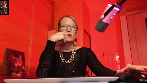 Lady online show from April 24, 6:54 pm