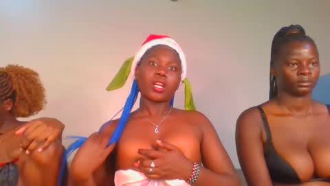 melanie online show from December 19, 7:07 pm