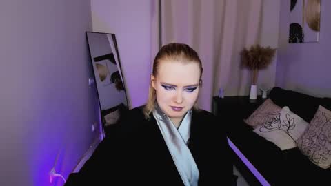 Fiona online show from March 19, 10:25 pm