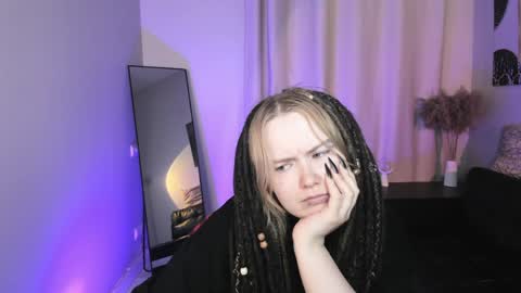 Fiona online show from April 25, 11:35 pm