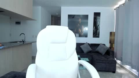 Snapshot of fiorellasantamaria chatting on January 30, 10:30 pm fiore online show from January 30, 10:30 pm