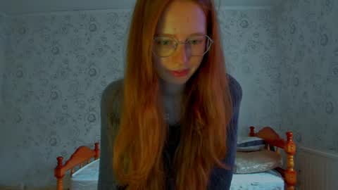 fire_luna online show from April 27, 12:35 pm