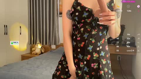Snapshot of fire_red_ chatting on December 4, 8:23 am Liss online show from December 4, 8:23 am