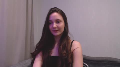 fireflies_fly_ online show from March 10, 7:40 pm