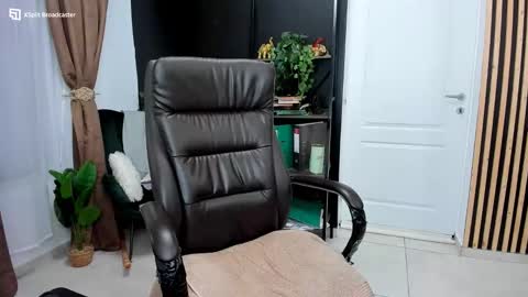 Snapshot of fireflowers_ chatting on September 9, 9:14 pm Kallisy online show from September 9, 9:14 pm