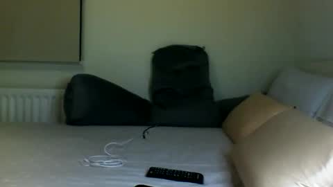 Snapshot of fitbut chatting on September 12, 10:28 pm Fitbut online show from September 12, 10:28 pm