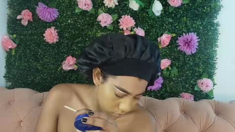 Flavia online show from April 27, 12:35 pm