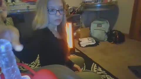 flavorbucks666 online show from January 18, 4:53 am