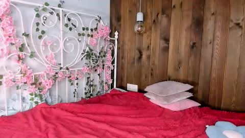 Amina online show from December 22, 11:02 am