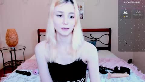 FlexiMona online show from September 11, 9:09 am