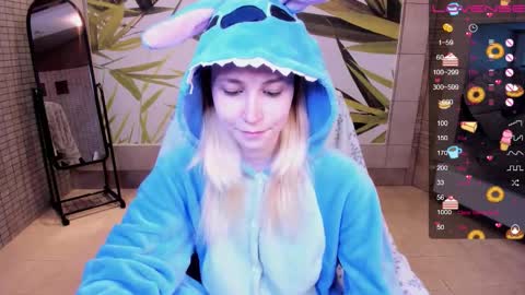 FlexiMona online show from January 18, 10:00 am