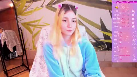 FlexiMona online show from November 22, 9:34 am