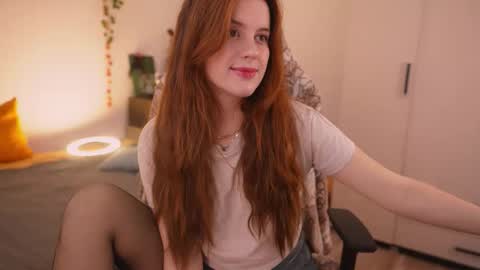 Eliza online show from April 28, 1:59 pm