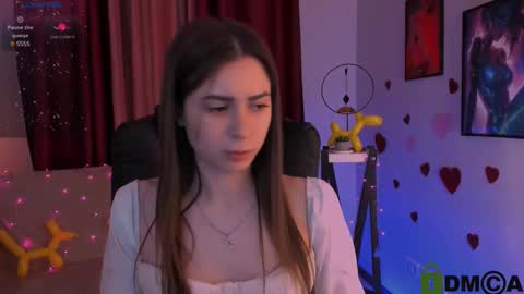 Snapshot of flora_ri chatting on February 14, 9:32 pm just ask me online show from February 14, 9:32 pm