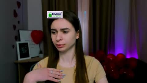 Snapshot of flora_ri chatting on February 25, 10:48 am just ask me online show from February 25, 10:48 am