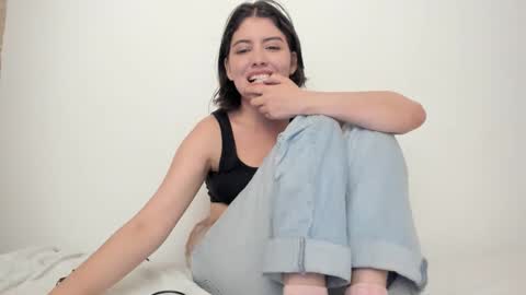 Snapshot of flordejamaica chatting on September 16, 3:58 am Tell me My Love online show from September 16, 3:58 am