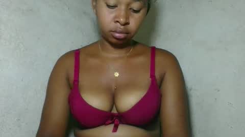 florencia011 online show from April 24, 6:22 pm