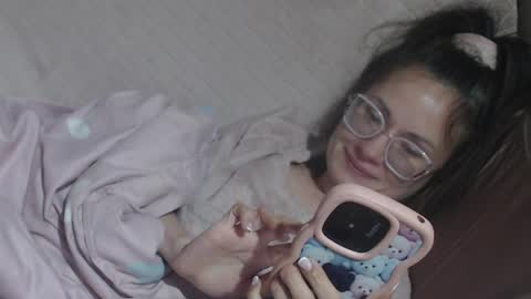 say meow and send tip  online show from April 24, 6:33 pm