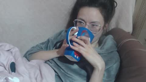 say meow and send tip  online show from March 25, 11:35 am