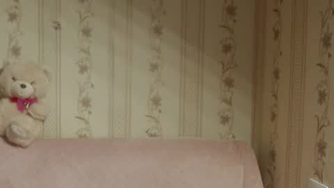 say meow and send tip  online show from October 29, 5:37 pm