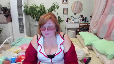 Flowerlower online show from October 21, 5:50 pm