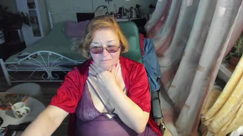 Flowerlower online show from April 8, 5:48 pm