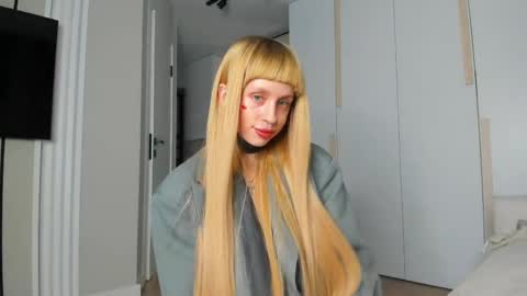 Flower online show from April 11, 4:21 pm