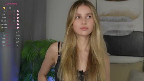 Adeline online show from September 21, 3:43 pm