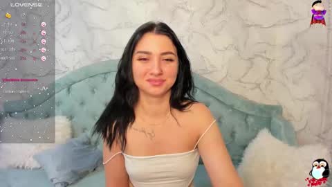 Snapshot of flufyfoxx chatting on October 18, 12:14 am Lina online show from October 18, 12:14 am
