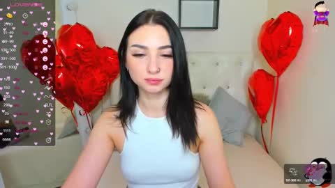 Snapshot of flufyfoxx chatting on February 24, 11:41 pm Lina online show from February 24, 11:41 pm