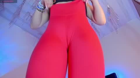 Snapshot of flylia_ chatting on September 27, 10:39 pm lia online show from September 27, 10:39 pm