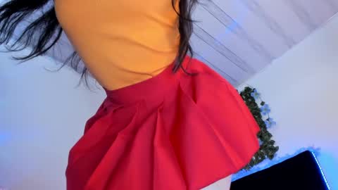 Snapshot of flylia_ chatting on February 28, 6:52 pm lia online show from February 28, 6:52 pm
