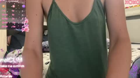 Elaine online show from July 22, 1:17 am