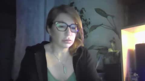 fox_red_lady7 online show from March 3, 6:42 pm