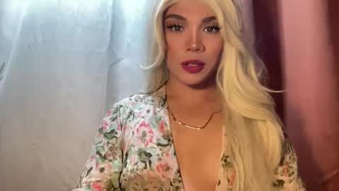 KITTY online show from March 13, 1:23 pm