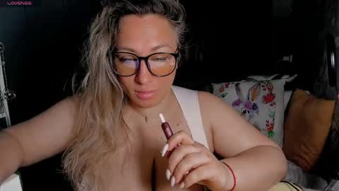 Kris online show from April 25, 2:36 am