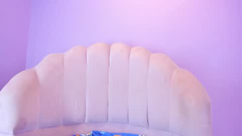 foxyhillx online show from June 12, 3:03 am