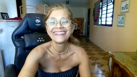 francelune online show from April 27, 11:07 am