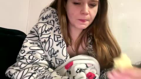 Snapshot of francescafey chatting on February 5, 8:11 am francescafey online show from February 5, 8:11 am