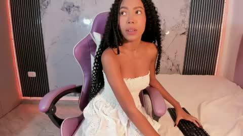 Laura online show from April 23, 3:14 am