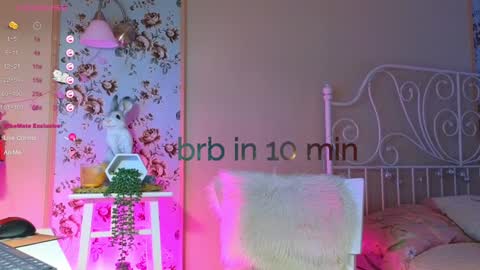 Snapshot of frankiefoxie chatting on February 1, 2:16 am Franky online show from February 1, 2:16 am
