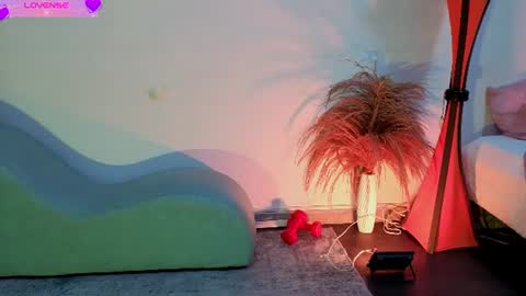 Fransheska online show from June 11, 11:29 am