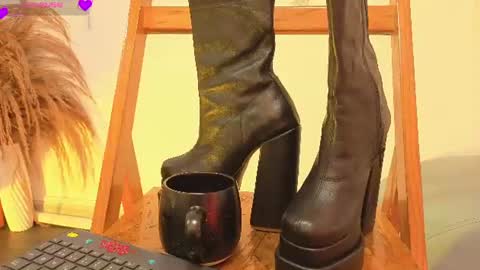 Fransheska online show from August 1, 11:34 am