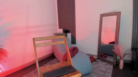 Fransheska online show from February 4, 12:08 pm