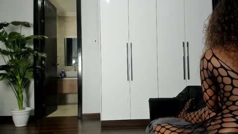 Sandra online show from April 25, 1:19 am